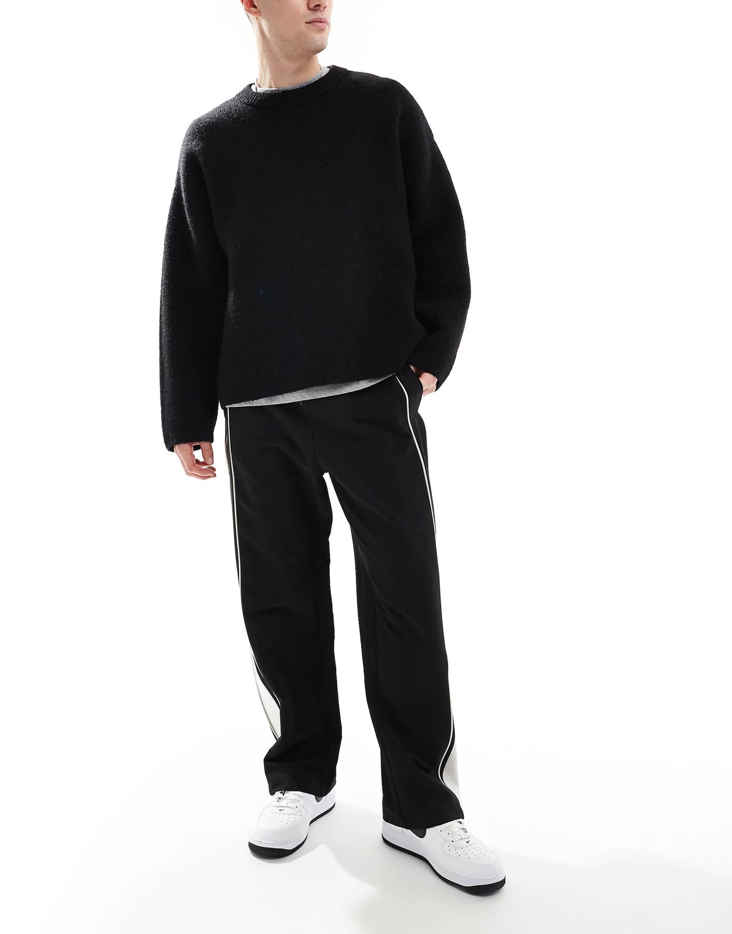 Pantalon ajusté en noir