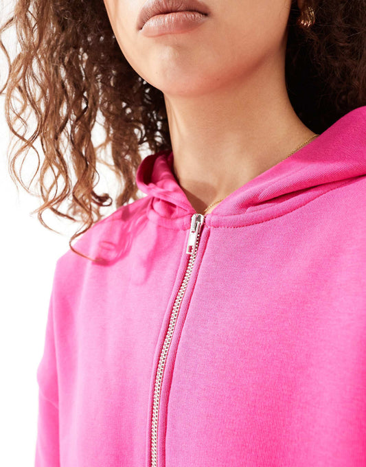 sweat à capuche et jogging en rose