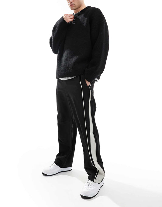 Pantalon ajusté en noir