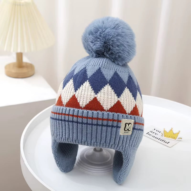 Bonnet à pompon et cache-oreilles – Beige à motifs, étiquette K