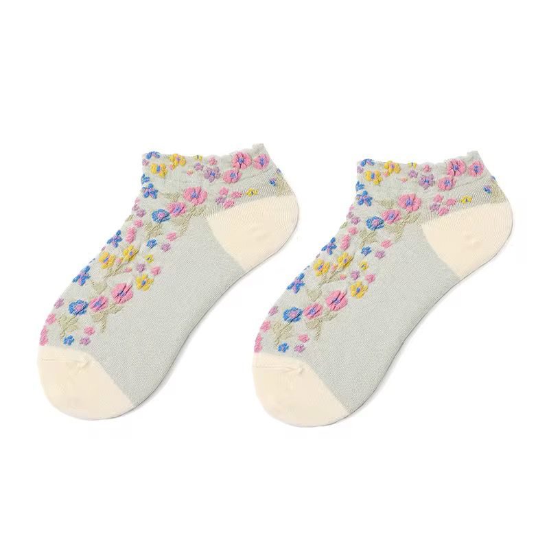 Paire de socquettes brodées de fleurs